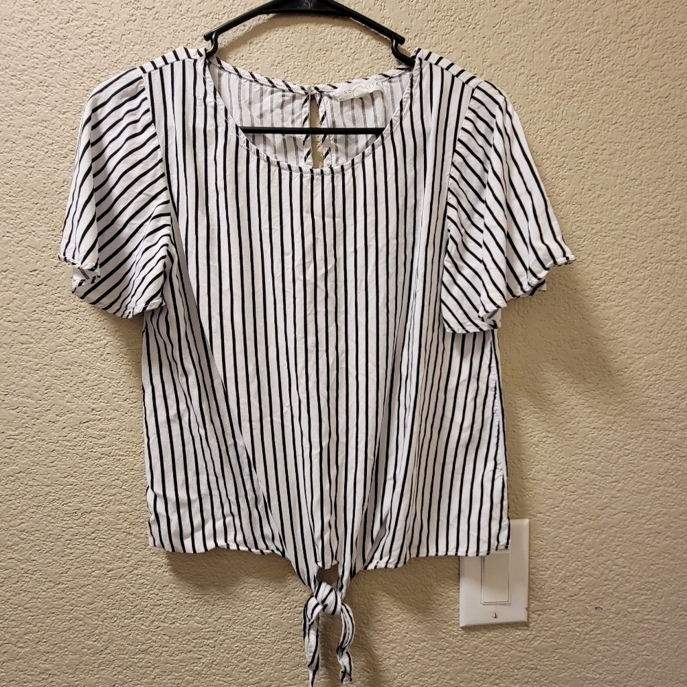 Socialite striped top